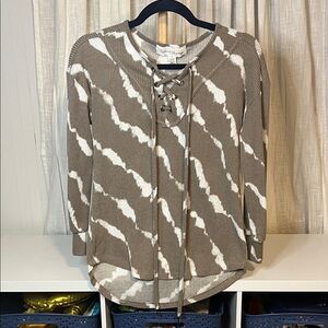 French Laundry Tan and White Ribbed Top, Size S